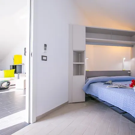 Colonno Penthouse דירה סלה קומצ'ינה